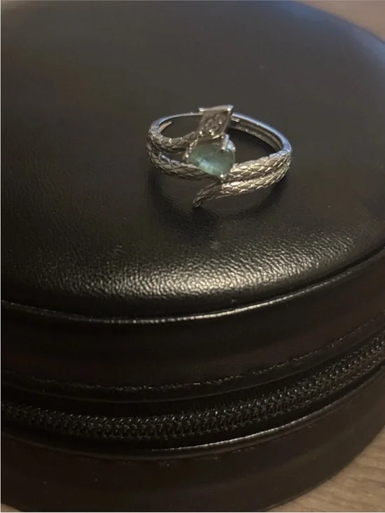 White Gold Plated Snake Wrap Ring Green Gemstone Adjustable Statement Ring - Picture 7 of 9